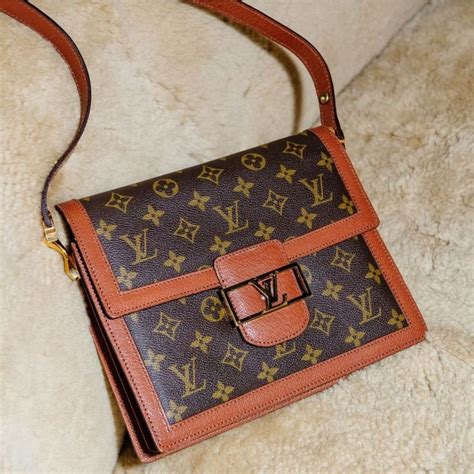 louis vuitton deals|louis vuitton therealreal.